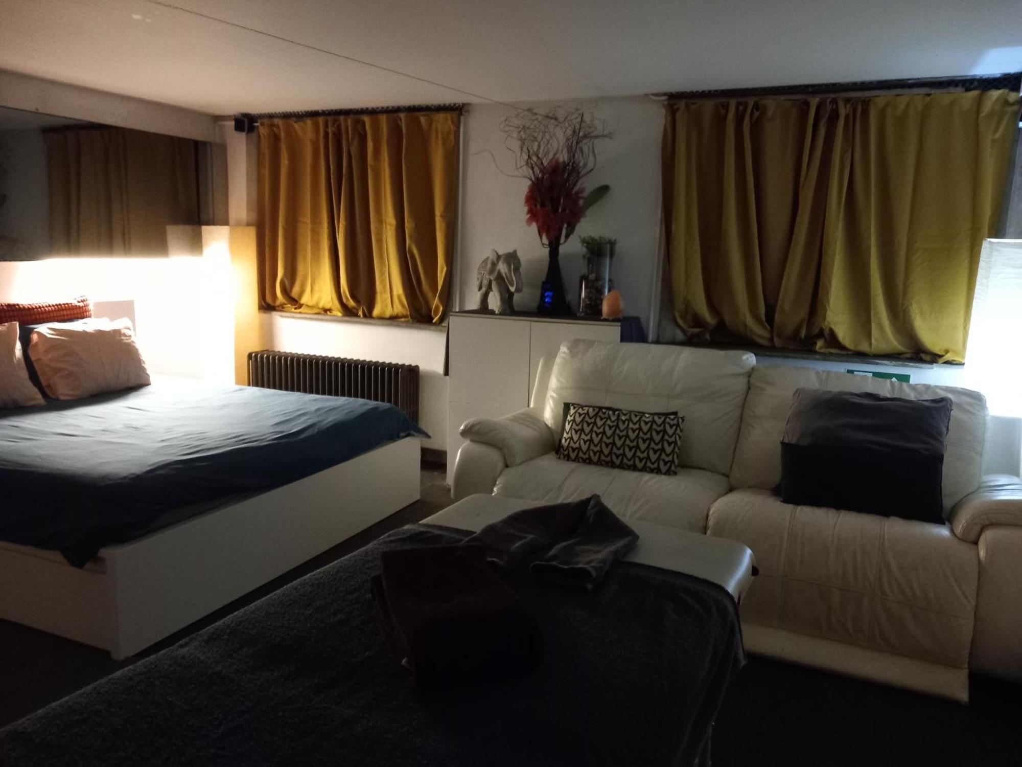 Nice And Cosy Place With Jacuzzi And Sauna To Relax In The Centre Of Anvers Exterior foto